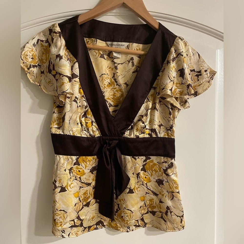 Banana Republic Luxury Floral Silk Blouse Top Size XS